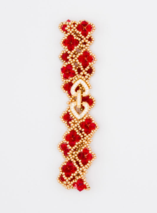 Elegance Crimson Kiss